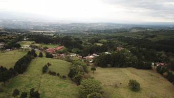 Se vende amplia finca de 28 hectáreas en San José de la Montaña 23-2563