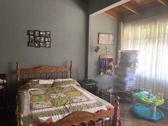 Se vende lote de 8700m2 en Santa Ana San José 26-388