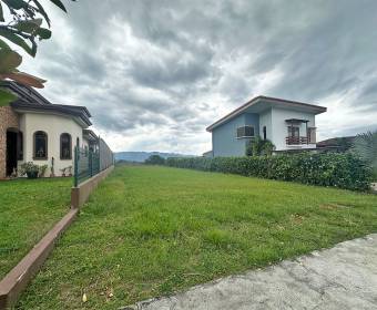 Lote de 500 m2 a la venta en condominio Veredas del Arroyo en La Guacima, Alajuela.