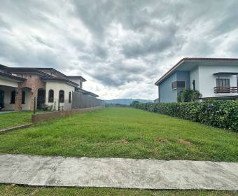 Lote de 500 m2 a la venta en condominio Veredas del Arroyo en La Guacima, Alajuela.