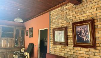 VENTA DE CASA l HEREDIA CENTRO l PRECIO NEGOCIABLE. VENTA DE CASA l HEREDIA CENTRO l PRECIO NEGOCIABLE.