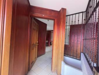 ALQUILER OFICINA l SEGUNDO PISO l HEREDIA CENTRO l PRECIO NEGOCIABLE. ALQUILER OFICINA l SEGUNDO PISO l HEREDIA CENTRO l PRECIO NEGOCIABLE.