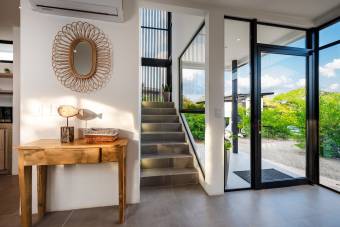 Elegante villa de 2 dormitorios con piscina a pasos de Playa Conchal Elegante villa de 2 dormitorios con piscina a pasos de Playa Conchal