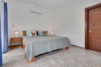 Villa con piscina en un amplio terreno privado en Finca Panamá, Guanacaste Villa con piscina en un amplio terreno privado en Finca Panamá, Guanacaste