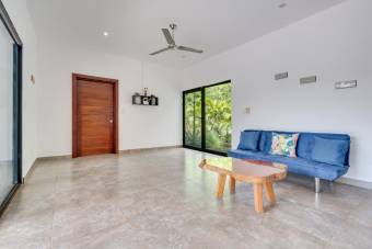 Villa con piscina en un amplio terreno privado en Finca Panamá, Guanacaste Villa con piscina en un amplio terreno privado en Finca Panamá, Guanacaste