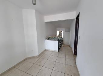 Se vende espaciosa casa con avaluo y patio en San Pablo Heredia 26-1080 Se vende espaciosa casa con avaluo y patio en San Pablo Heredia 26-1080