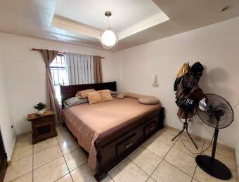 Se vende espaciosa casa con avaluo y patio en San Pablo Heredia 26-1080 Se vende espaciosa casa con avaluo y patio en San Pablo Heredia 26-1080