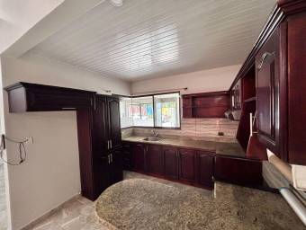 se vende espaciosa casa en mercedes Herdia 26-923 se vende espaciosa casa en mercedes Herdia 26-923