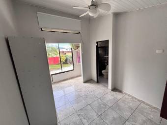 se vende espaciosa casa en mercedes Herdia 26-923 se vende espaciosa casa en mercedes Herdia 26-923