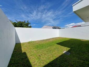 Se vende casa con amplio patio en los Arcos Belen 26-619 Se vende casa con amplio patio en los Arcos Belen 26-619