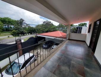 Se vende espaciosa casa en San Miguel de Santo Domingo 26-693 Se vende espaciosa casa en San Miguel de Santo Domingo 26-693