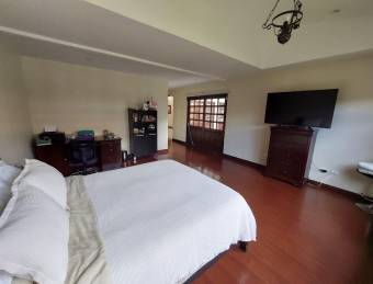 Se vende espaciosa casa en San Miguel de Santo Domingo 26-693 Se vende espaciosa casa en San Miguel de Santo Domingo 26-693