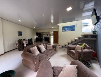 Se vende espaciosa casa en San Pablo de Heredia 26-403 Se vende espaciosa casa en San Pablo de Heredia 26-403