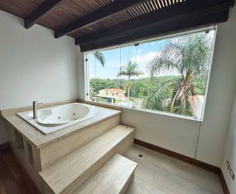 Spectacular luxury mansion for sale in Residencial Manantiales, La Asunción de Belén. Bank-owned pro Spectacular luxury mansion for sale in Residencial Manantiales, La Asunción de Belén. Bank-owned pro