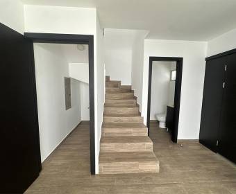 House for Sale in Piamonte Condominium, Brasil de Mora. Bank-Owned Property