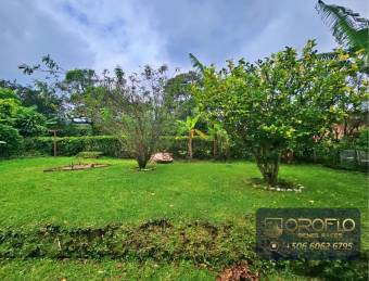  CASA MODERNA EN VENTA San Isidro de Grecia, Alajuela #20302dm