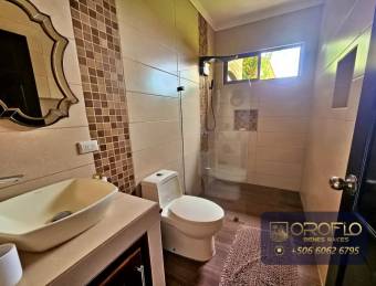  CASA MODERNA EN VENTA San Isidro de Grecia, Alajuela #20302dm