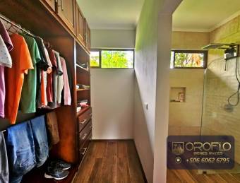  CASA MODERNA EN VENTA San Isidro de Grecia, Alajuela #20302dm