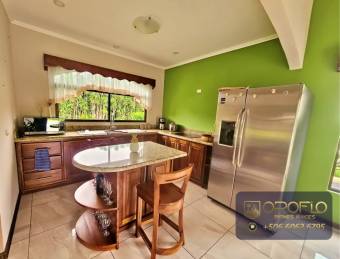  CASA MODERNA EN VENTA San Isidro de Grecia, Alajuela #20302dm