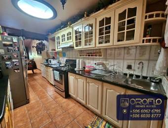 PROPIEDAD CON USO MIXTO IDEAL PARA NEGOCIO U HOGAR HEREDIA CENTRO #40101vcmc