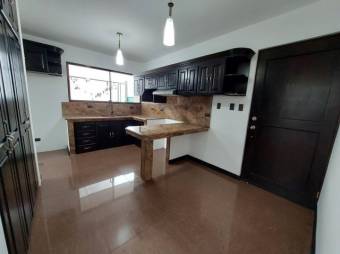 MLS-26-1076 LS VENTA HERMOSA CASA ULLOA HEREDIA