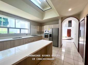 Luxury home for sale Escazu San Rafael $1.150.000 / 4 bedrooms, gardens Luxury home for sale Escazu San Rafael $1.150.000 / 4 bedrooms, gardens